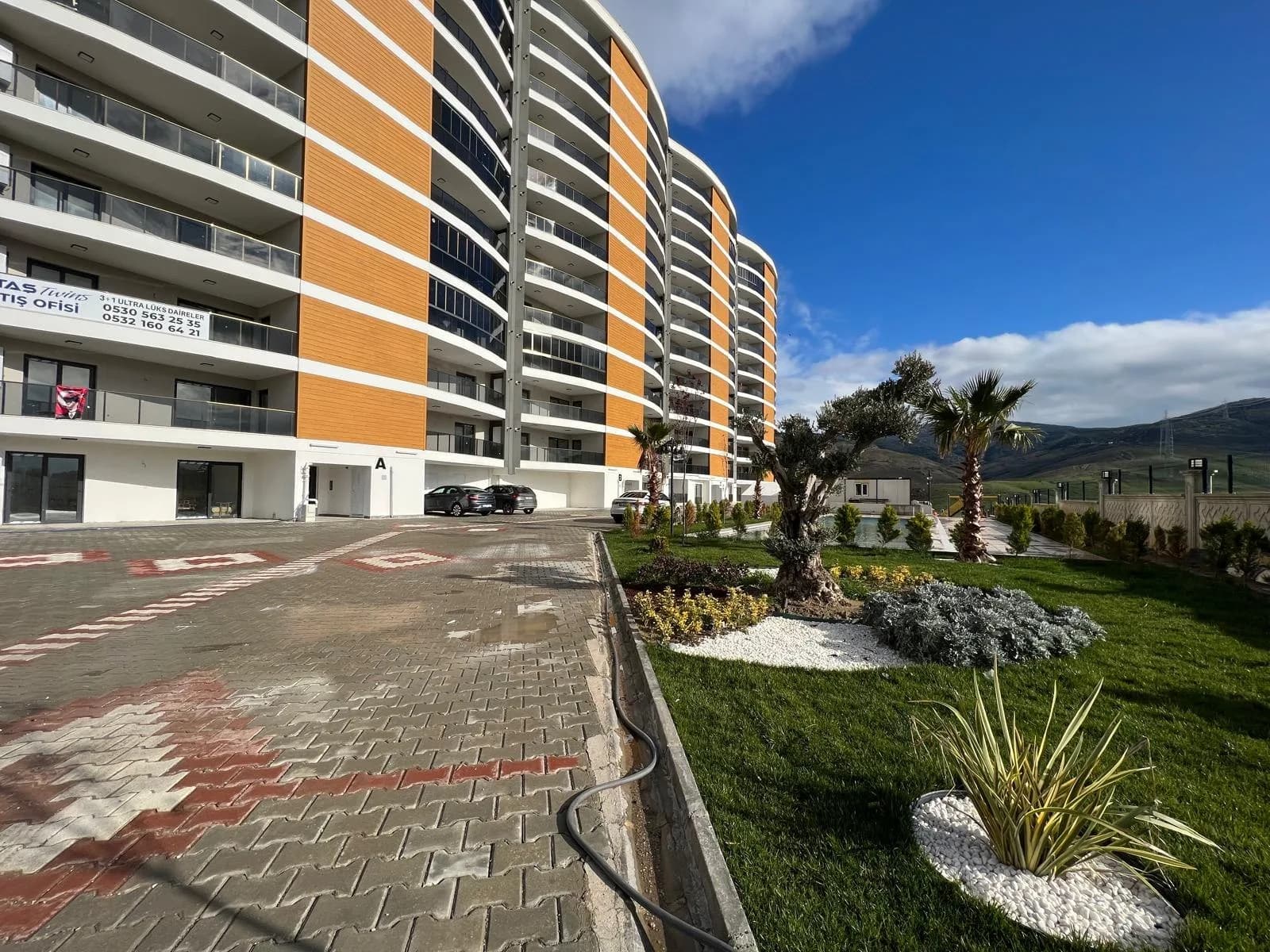 Bintaş Twins, Menemen, Menemen · İzmir